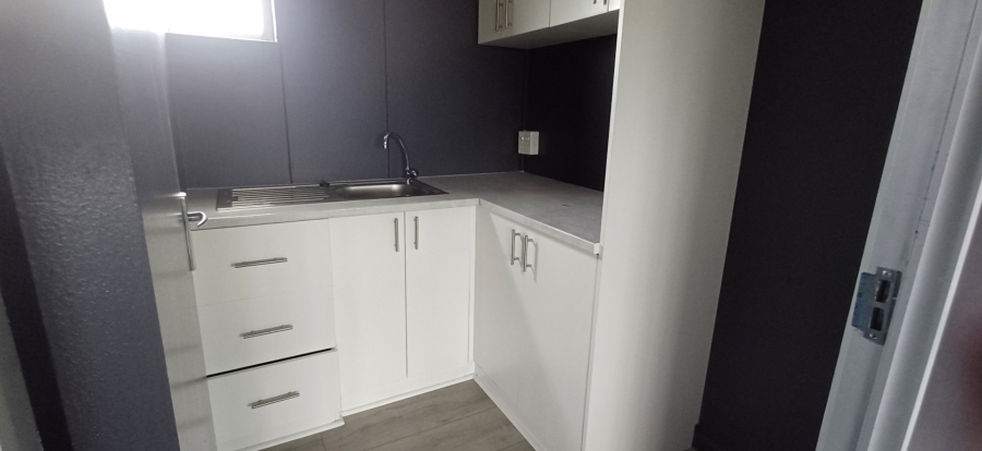 To Let commercial Property for Rent in Montague Gardens Western Cape